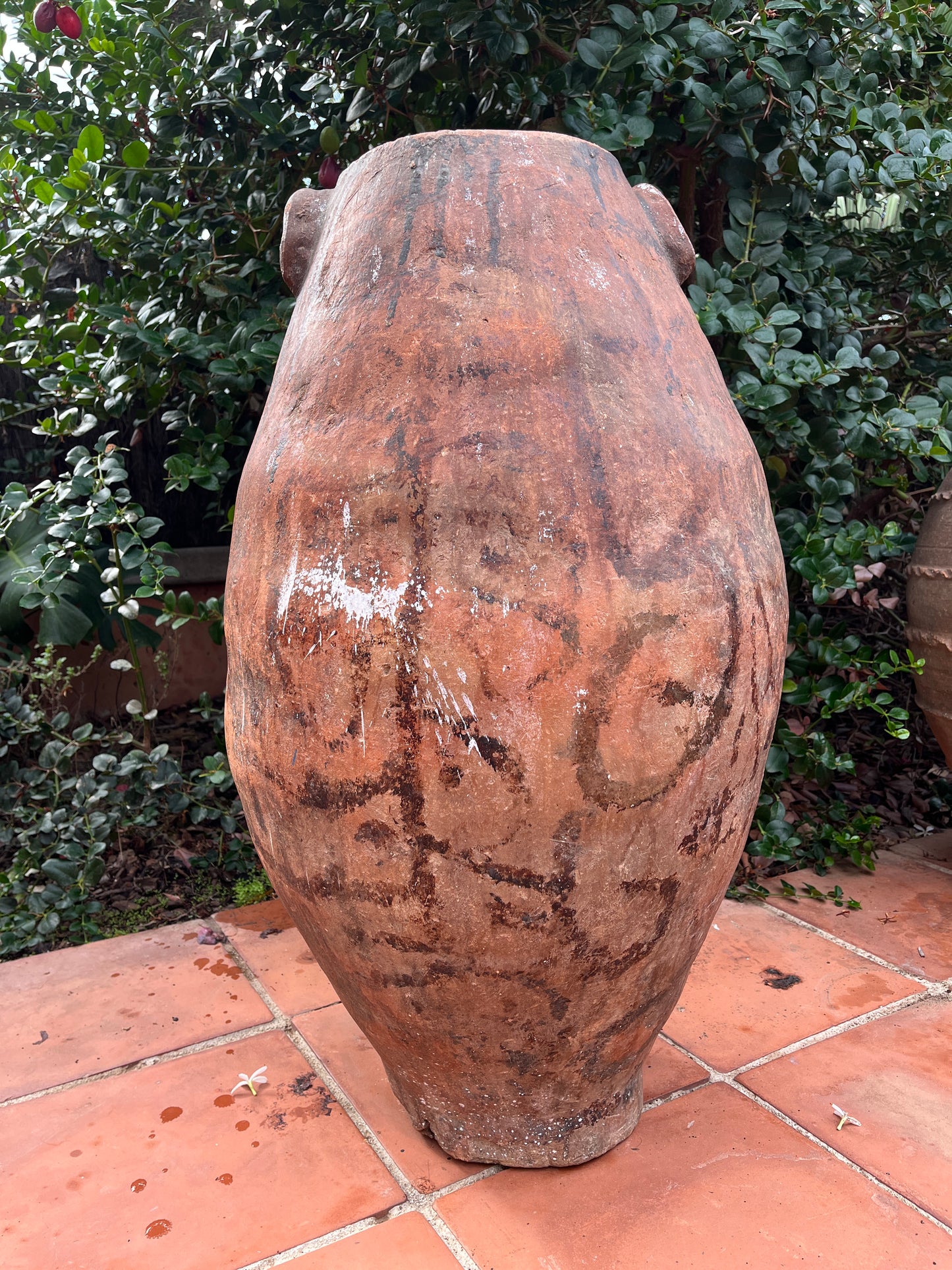 TERRACOTTA VESSELS FROM ANCIENT TURKISH ANATOLIA COME FROM THE ERZURUM REGION