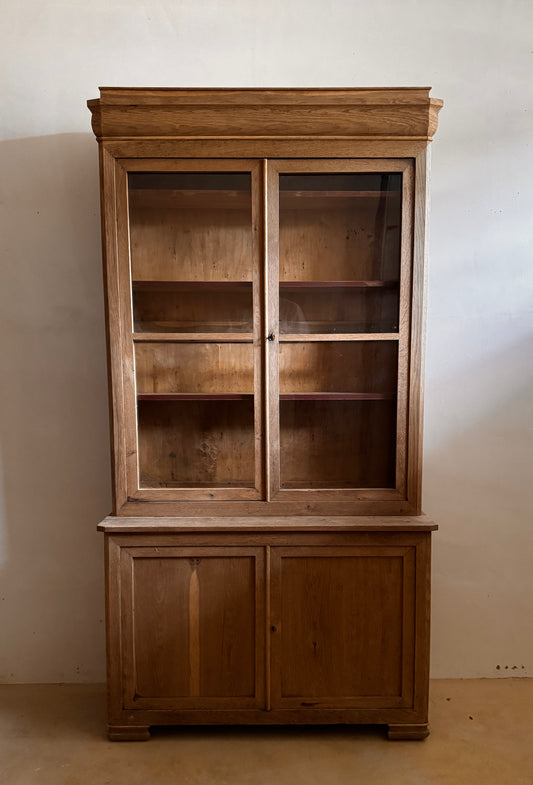 Provencal oak cupboard