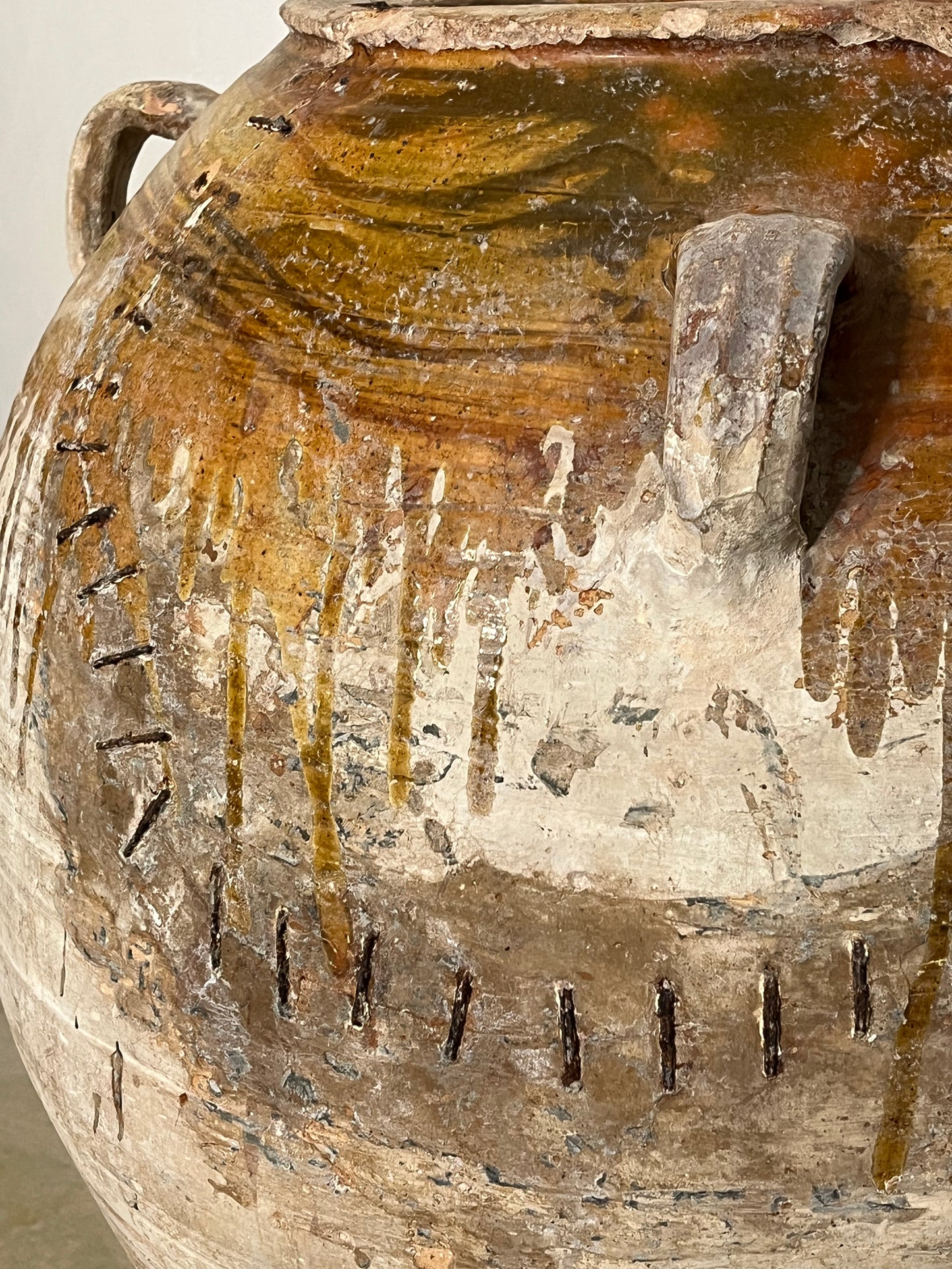 Tinaja de aciete lañada de terracota XIX
