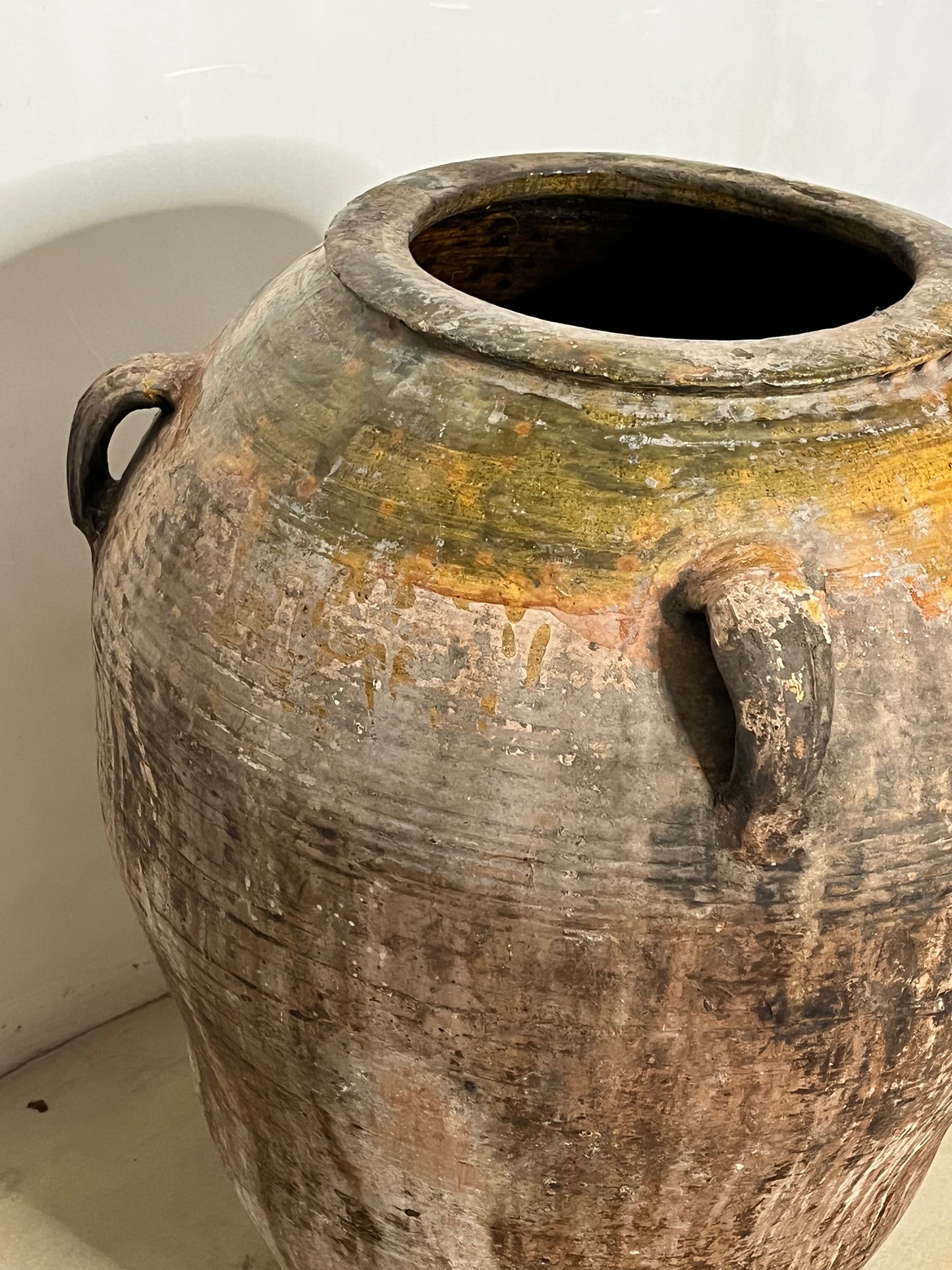 Tinaja antigua de terracota vidriada, proceden de Miravet, Circa de 1900