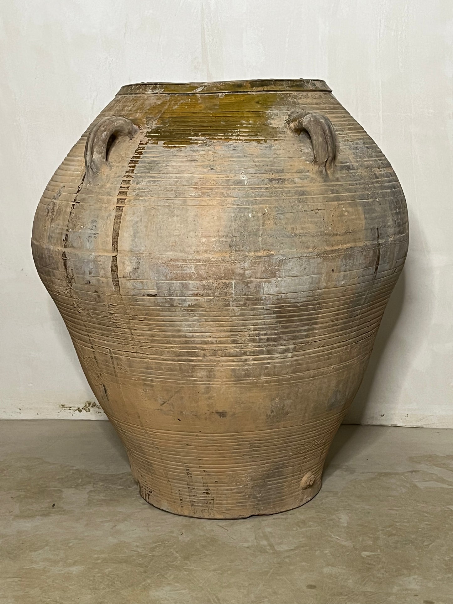 Gran Tinaja antigua de terracota vidriada, proceden de Andalucía, Circa de 1900